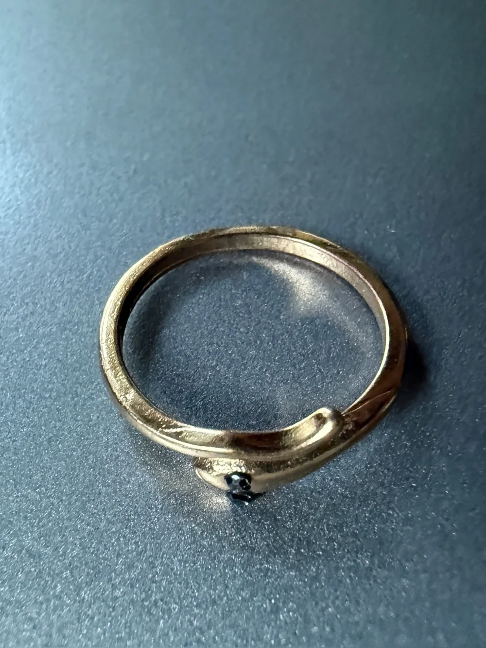 Gold Tone Minimalist Snake Wrap Ring Size 5
